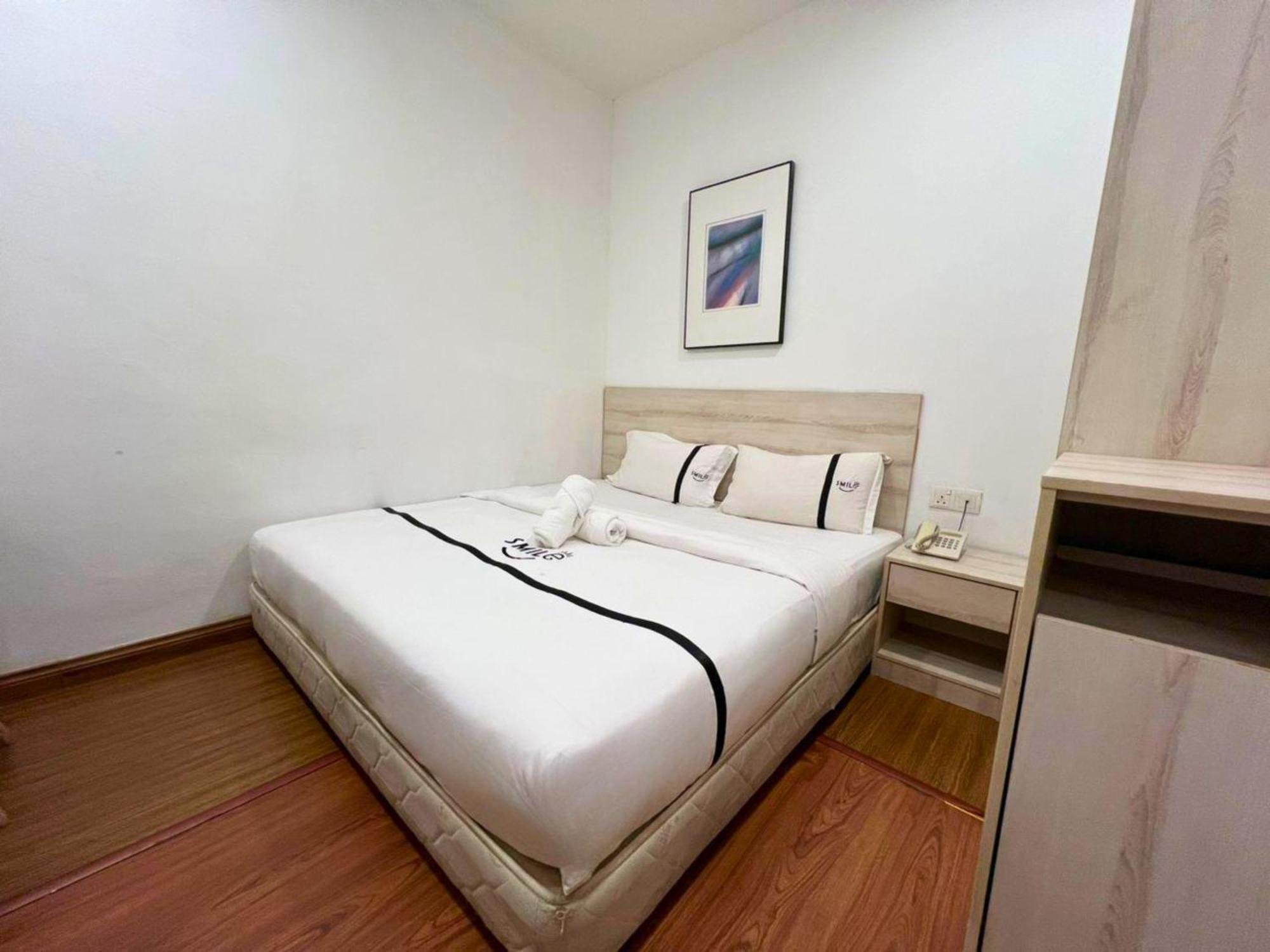 Smile Hotel Cheras Taman Segar — Photos 1
